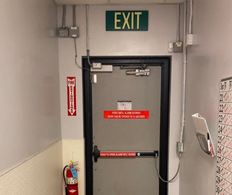 Green Poly-Metal Emergency Exit Sign, LED compliant exit sign, Alternative exit signs, energy free exit signs, Photoluminescent Exit Signs, Electric Sign Alternative, UL924 Emergency Exit Sign, Electric Exit Signs